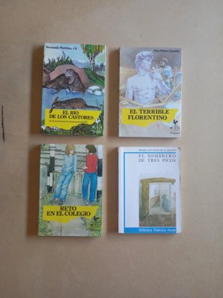 Lote cuatro libros literatura juvenil