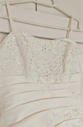 Vestido de Novia Crema Suave