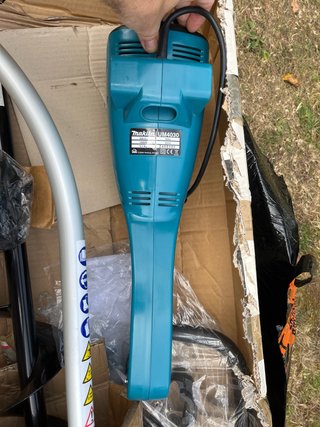 Tagliasiepi elettrico Makita UM3830/UM4030