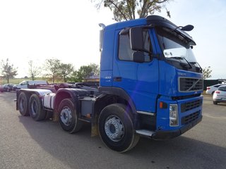 Volvo FM 400--CAMIONES CON GANCHO