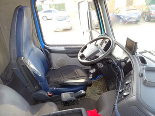 Volvo FM 400--CAMIONES CON GANCHO