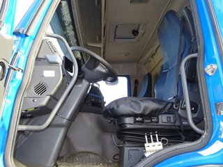 Volvo FM 400--CAMIONES CON GANCHO
