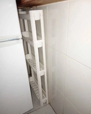 Estantería de plástico blanca