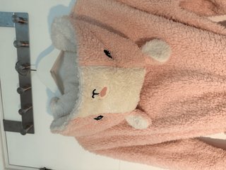 Bata Oysho suave capucha osito