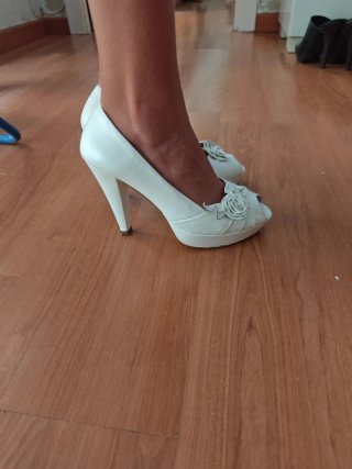 Zapatos Doriani tacón plataforma blancos talla 35