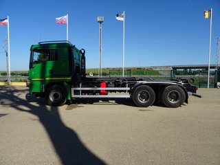 MAN TGS 26 480--CAMIONES CON GANCHO