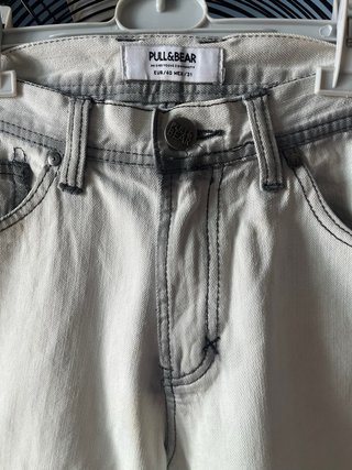 Pantalón corto Pull&Bear gris degradado