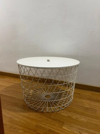 Mesa Cesto IKEA KAVISTBRO + Puff SANDARED