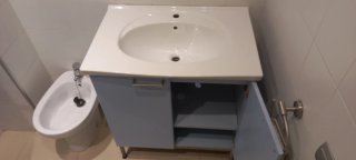 Mueble lavabo con lavamanos integrado