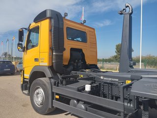 Volvo FM 420--CAMIONES CON GANCHO