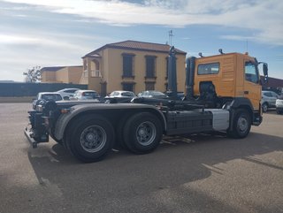 Volvo FM 420--CAMIONES CON GANCHO