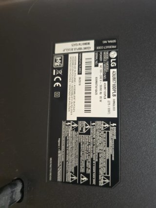 TV LG 43 con Barra de Sonido