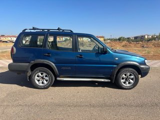 Nissan Terrano II 2000