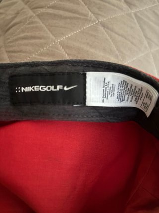 Cappello Nike rosso taglia unica