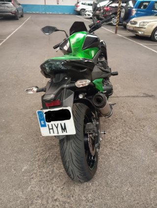 Kawasaki Z800 Naked Verde/Negra