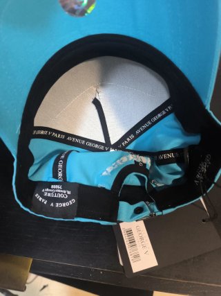 Gorra Avenue George V Paris 75008