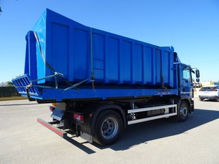 MAN TGM 18 290--CAMIONES CON GANCHO