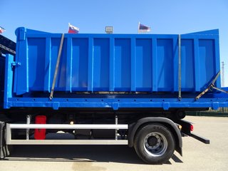 MAN TGM 18 290--CAMIONES CON GANCHO
