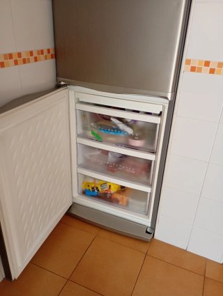 Frigorífico Teka plateado