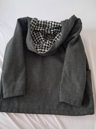 Abrigo niño gris talla 7