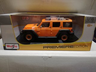 1/18 MODELLO JEEP CONCEPT NO BURAGO - POLISTIL