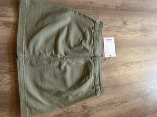 Falda vaquera Pull&Bear verde cremallera