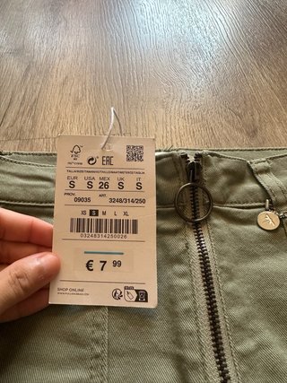 Falda vaquera Pull&Bear verde cremallera