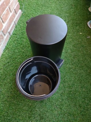 Cubo de basura 5L con pedal