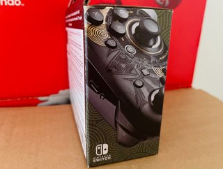 Nintendo Switch Pro Controller Zelda TOTK (NUEVO)