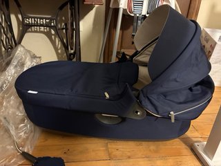 Carro Stokke Trio Azul Marino