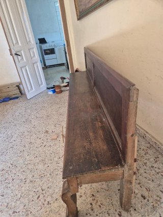 Banco rústico de madera para restaurar