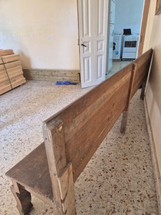 Banco rústico de madera para restaurar