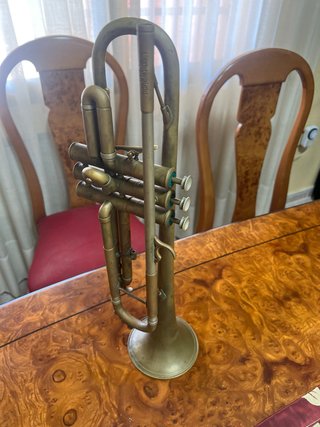 Trompeta Selmer Lightweight L990