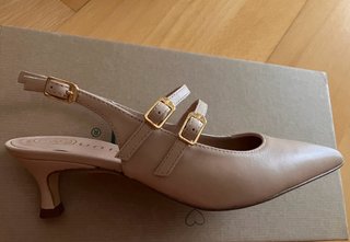 Zapatos Unisa destalonados nude T.35