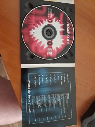 2 CD Housezone Dance & Electro
