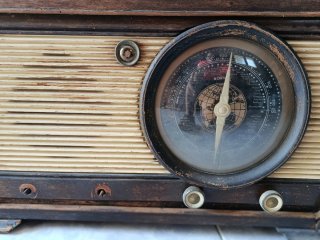 Ràdio antiga