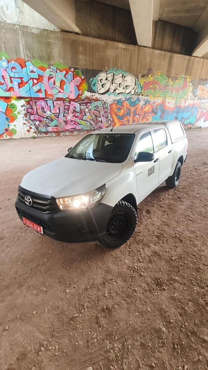 Toyota Hilux 4x4 2018 - foto 1