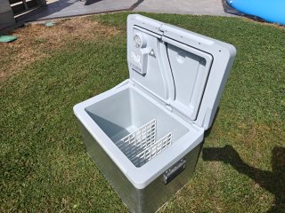 Nevera Portatil Mobicool Q40 12-220V