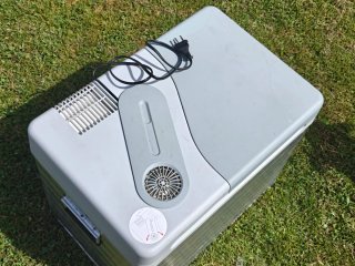 Nevera Portatil Mobicool Q40 12-220V