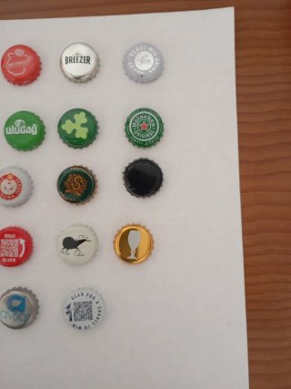 Lotto 44 lattine di birra e bevande europee