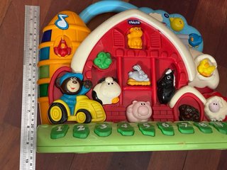 Juguete Chicco Granja Musical Español e Inglés