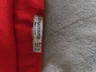 Top canalé rojo tirantes