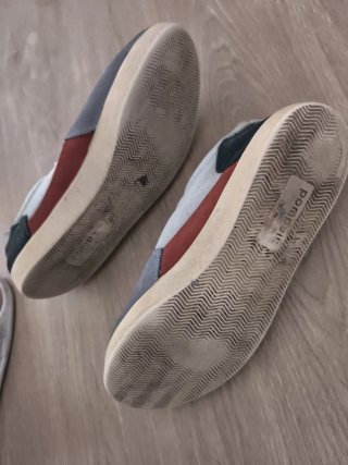 Zapatillas Pompeii grises y verdes