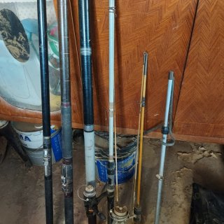 Vecchie canne da pesca