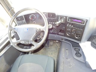 Scania R 440 - CAMION PLATAFORMA PARA TRONCOS