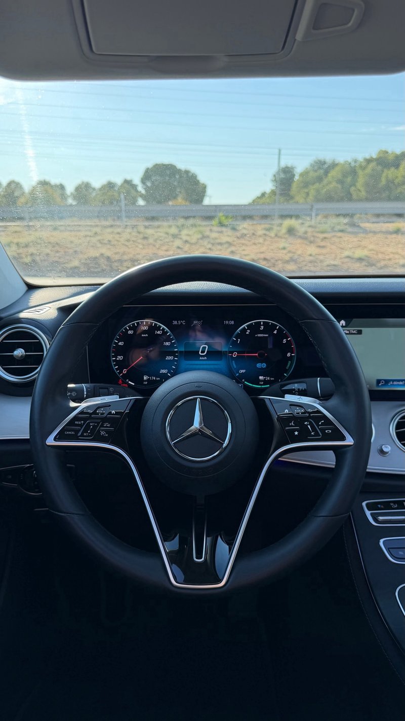 Mercedes-Benz Clase E 2021, foto 28