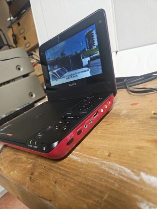 Lettore DVD CD Portatile Sony DVP-FX770