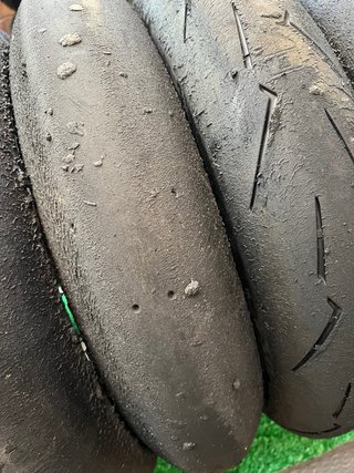 Neumáticos Pirelli Diablo SBK y Supercorsa
