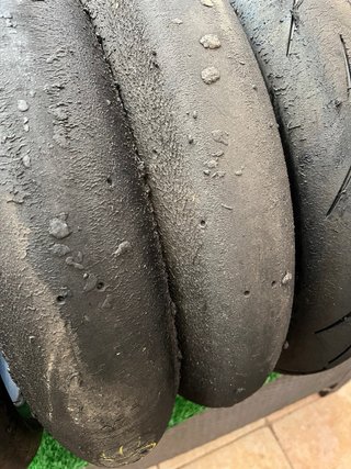Neumáticos Pirelli Diablo SBK y Supercorsa