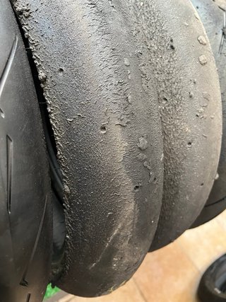 Neumáticos Pirelli Diablo SBK y Supercorsa